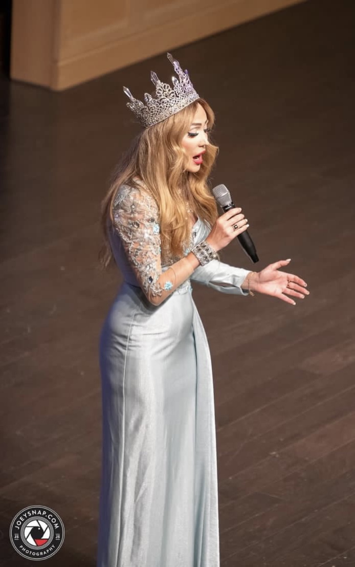 Award-winning international soprano Monika Spruch